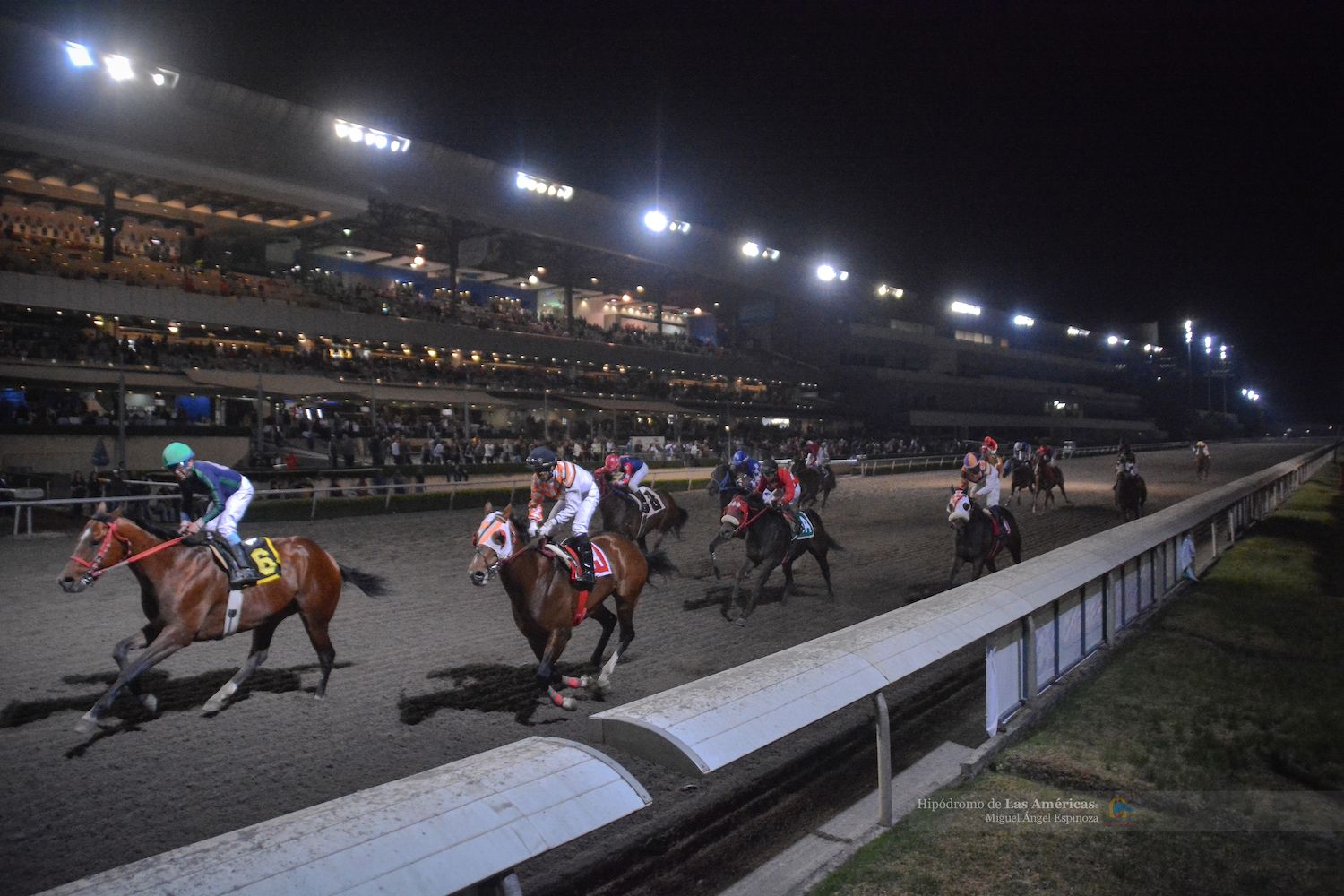 ¿Cuánto cuesta la entrada al Hipódromo